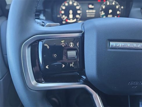 Used 2025 Land Rover Discovery Sport S image 20