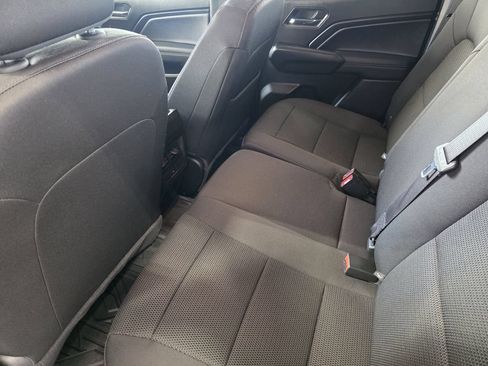 Used 2025 Chevrolet Colorado LT RWD image 23