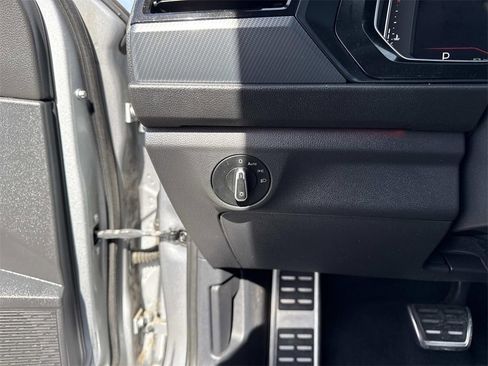 Used 2021 Volkswagen Jetta GLI Autobahn image 12