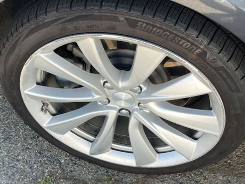 Used 2018 Tesla Model 3 Long Range RWD image 17