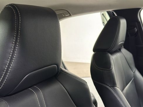 Used 2022 Toyota Corolla LE image 19