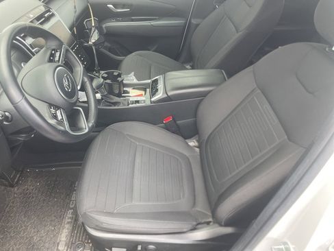 Used 2023 Hyundai Santa Cruz SEL Premium image 6