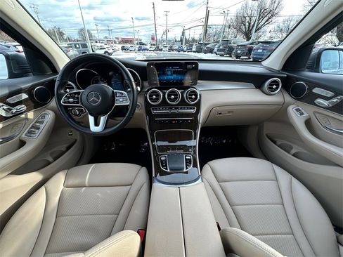 Used 2021 Mercedes-Benz GLC 300 image 25