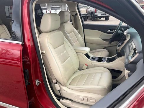 Used 2021 GMC Acadia Denali w/ LPO, Floor Liner Package image 8