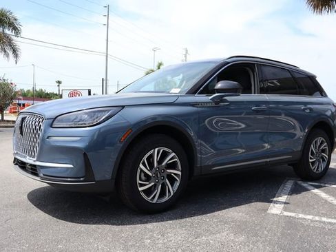 New 2026 Lincoln Corsair Premiere AWD/4WD image 3