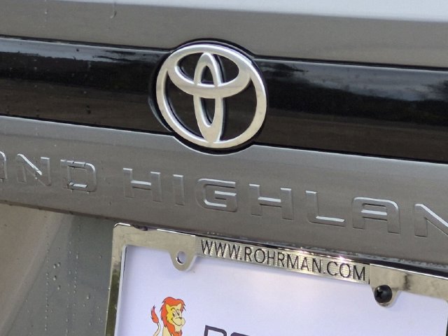 Certified 2026 Toyota Grand Highlander AWD image 33