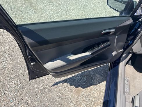 Used 2010 Honda Civic LX image 27