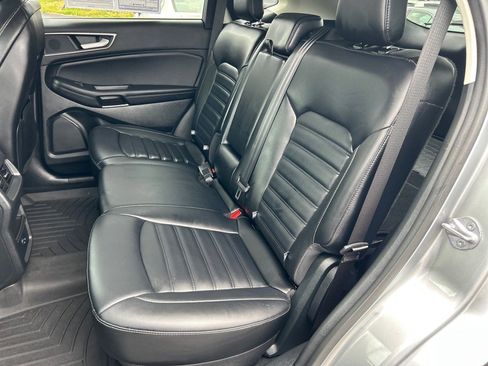 Used 2022 Ford Edge SEL image 9