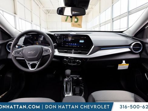 New 2026 Chevrolet Trax LT w/ Driver Confidence Package FWD image 4