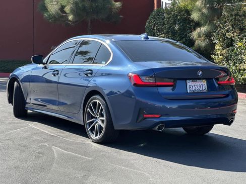 Used 2022 BMW 330i Sedan w/ Driving Assistance Package image 4
