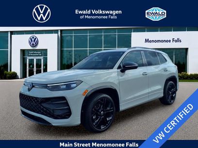 Certified 2025 Volkswagen Tiguan SE R-Line