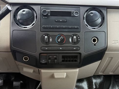 Used 2008 Ford F450 Lariat RWD image 19