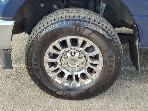 Used 2020 Ford F350 XLT w/ XLT Premium Package image 11