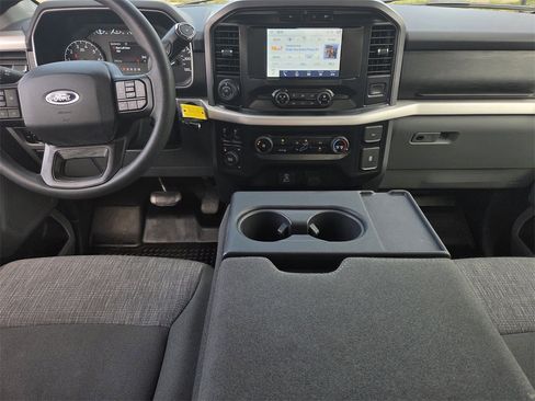 Used 2023 Ford F150 XLT w/ Trailer Tow Package image 8