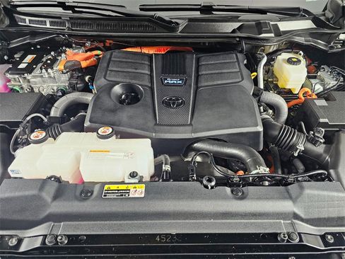 Used 2024 Toyota Tundra Limited image 16