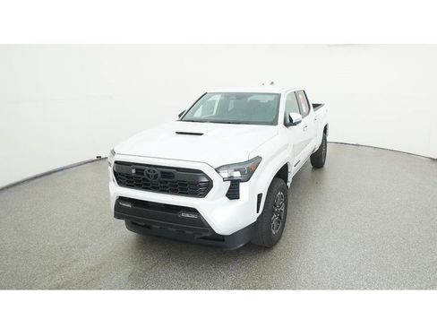 New 2025 Toyota Tacoma TRD Sport image 16