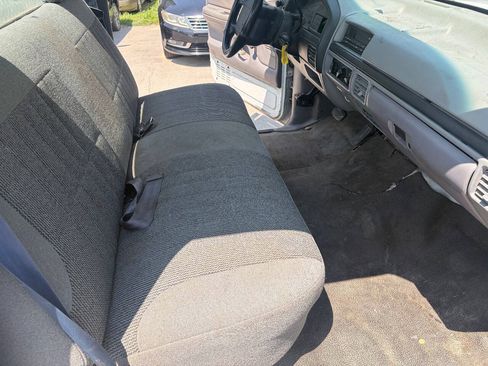 Used 1996 Ford F150 2WD Regular Cab image 10