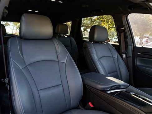 Used 2022 Buick Enclave Premium image 28
