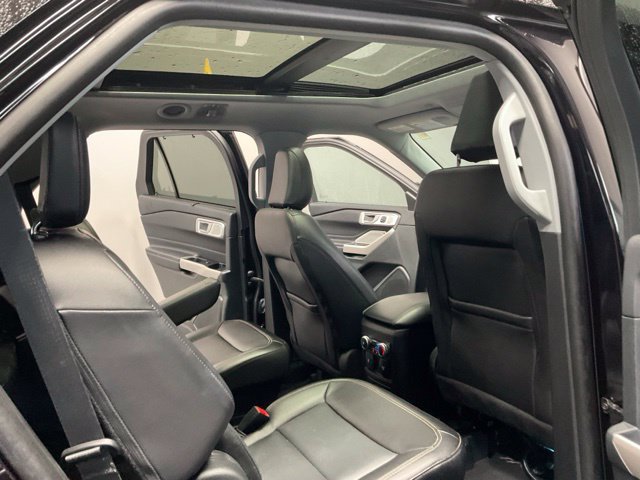 Used 2023 Ford Explorer Limited w/ Limited Technology Package AWD/4WD image 25
