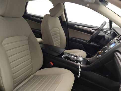 Used 2020 Ford Fusion S image 21
