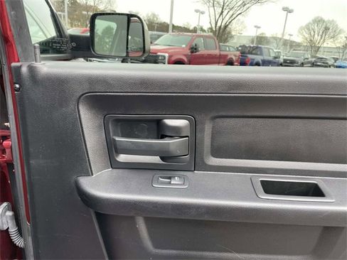 Used 2018 RAM 2500 Tradesman w/ Chrome Appearance Group image 24