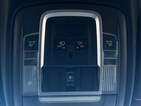 Used 2020 RAM 1500 Sport w/ Level 2 Equipment Group AWD/4WD image 39