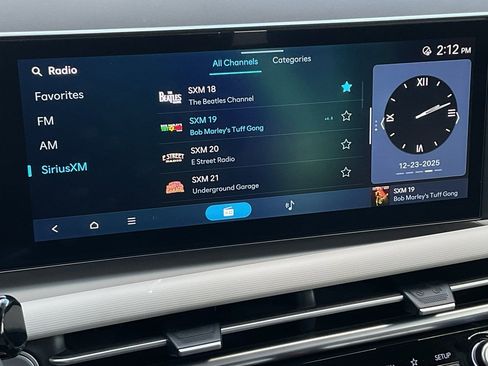 Used 2025 Hyundai Tucson Blue image 30