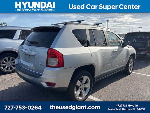 Used 2011 Jeep Compass Latitude image 3