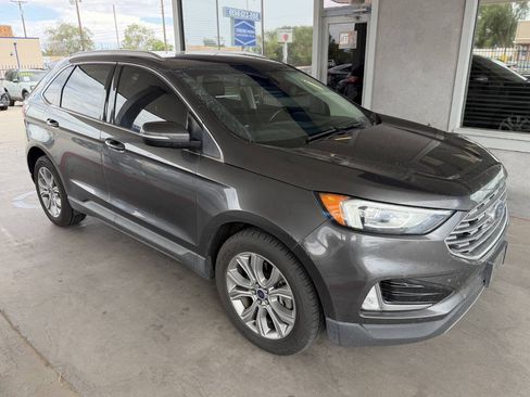 Used 2019 Ford Edge Titanium w/ Equipment Group 301A FWD image 2
