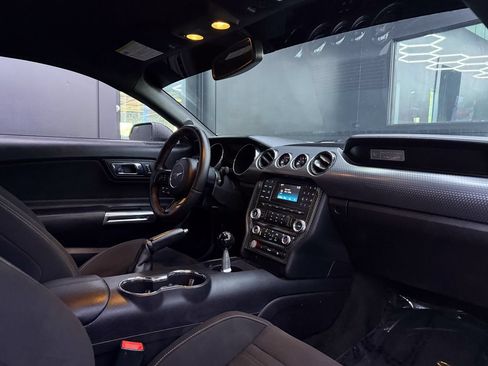Used 2017 Ford Mustang GT w/ GT Performance Package RWD image 23
