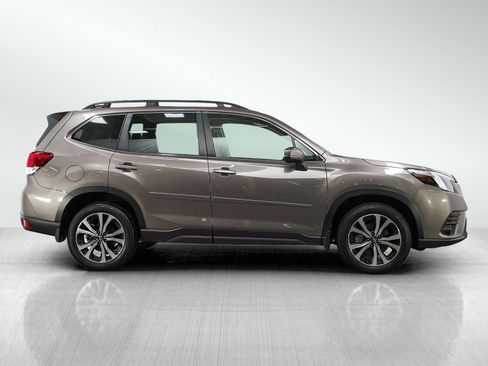 Used 2024 Subaru Forester Limited AWD/4WD image 6