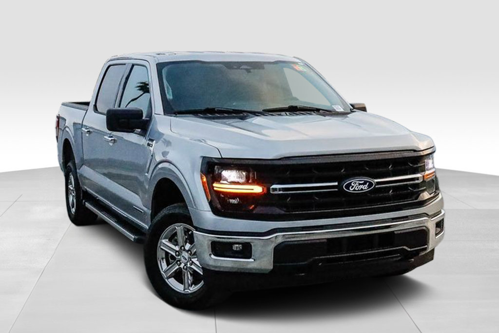 Used 2025 Ford F150 XLT w/ Equipment Group 301A Standard AWD/4WD image 2
