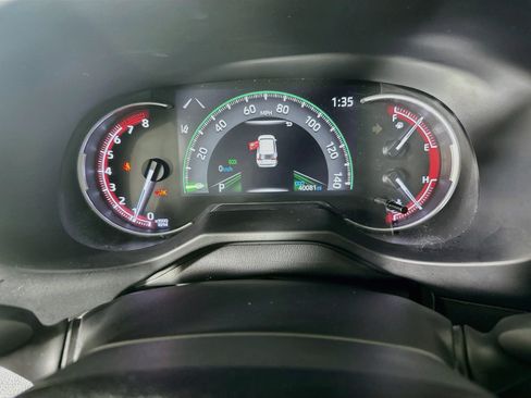 Used 2023 Toyota RAV4 LE FWD image 19