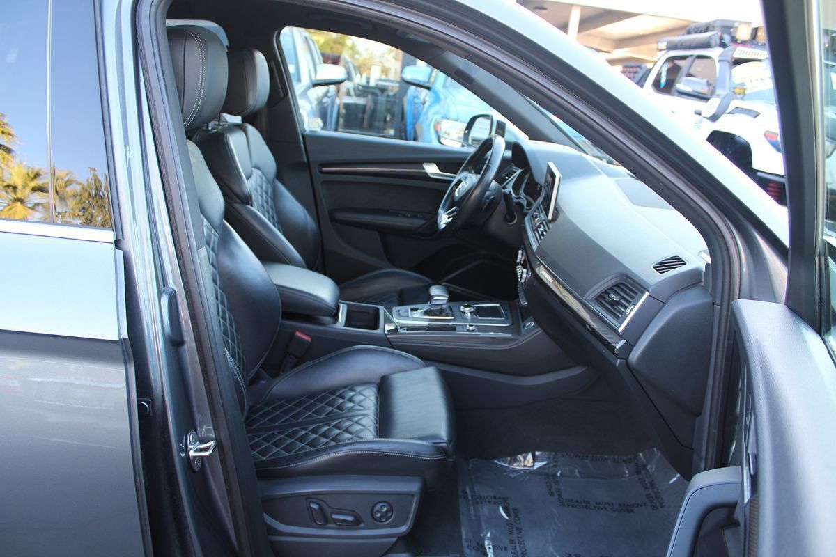Used 2018 Audi SQ5 Premium Plus AWD/4WD image 25
