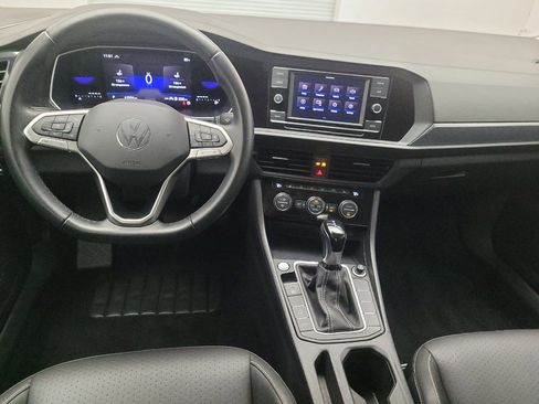 Used 2024 Volkswagen Jetta SE FWD image 22