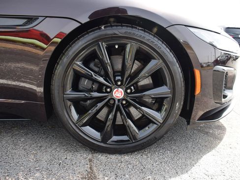 Used 2023 Jaguar F-TYPE R image 43