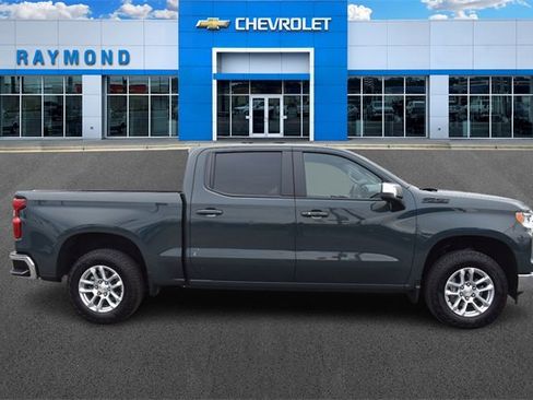 New 2025 Chevrolet Silverado 1500 LT image 2