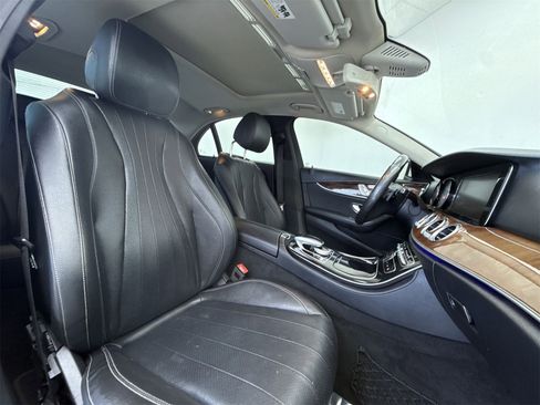 Used 2018 Mercedes-Benz E 300 image 13