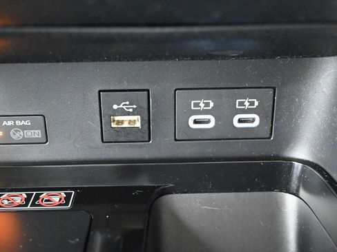 Certified 2025 Toyota Camry SE w/ Convenience Package image 22