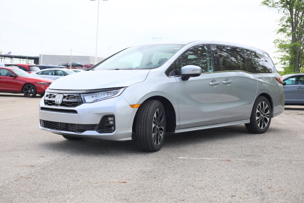 New 2027 Honda Odyssey Elite image 3