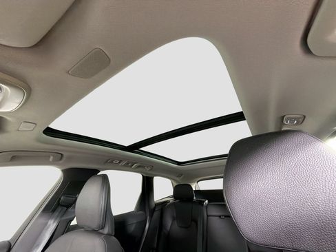 Certified 2023 Volvo XC60 B5 Plus w/ Protection Package Premier FWD image 22