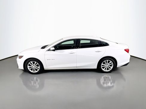 Used 2017 Chevrolet Malibu LT image 6