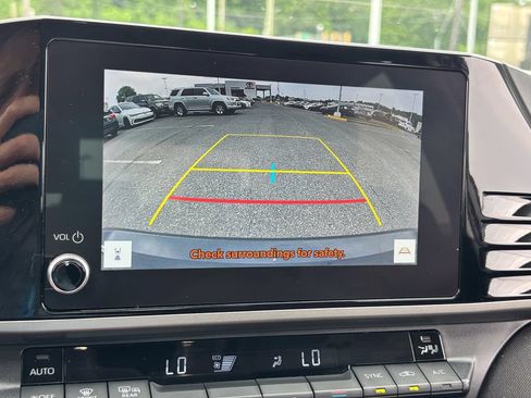 Used 2025 Toyota Camry LE FWD image 30