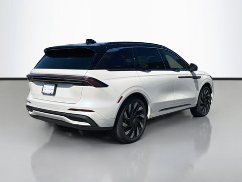 Used 2024 Lincoln Nautilus Black Label w/ Jet Appearance Package (87T) AWD/4WD image 5