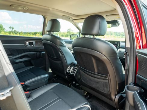 Used 2022 Kia Sorento SX AWD/4WD image 18
