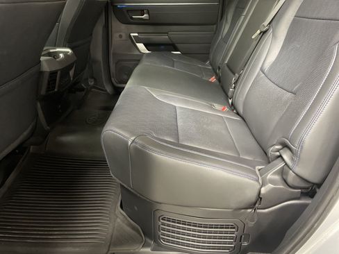 New 2024 Toyota Tundra Platinum AWD/4WD image 14