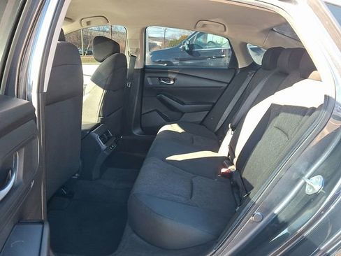Used 2025 Honda Accord LX image 10