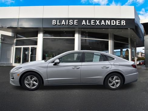 Used 2023 Hyundai Sonata SE FWD image 7