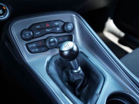 Used 2023 Dodge Challenger R/T w/ Blacktop Package image 32