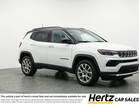 Used 2025 Jeep Compass Limited image 1